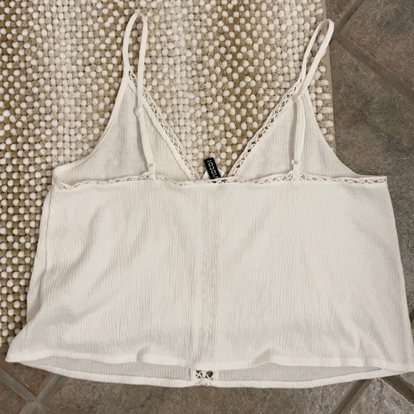 $5 ADD ON H&M White Cutout Tank Top - Picture 5 of 5